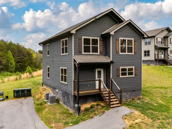 2328 Judson Ln, Sevierville, TN 37876