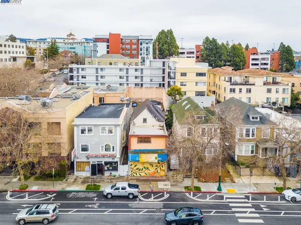 2950 Telegraph Ave, Oakland, CA 94609