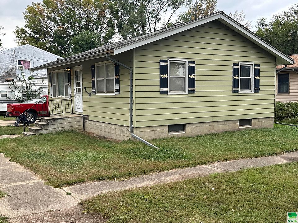 2nd image of 108 E 4th Ave
