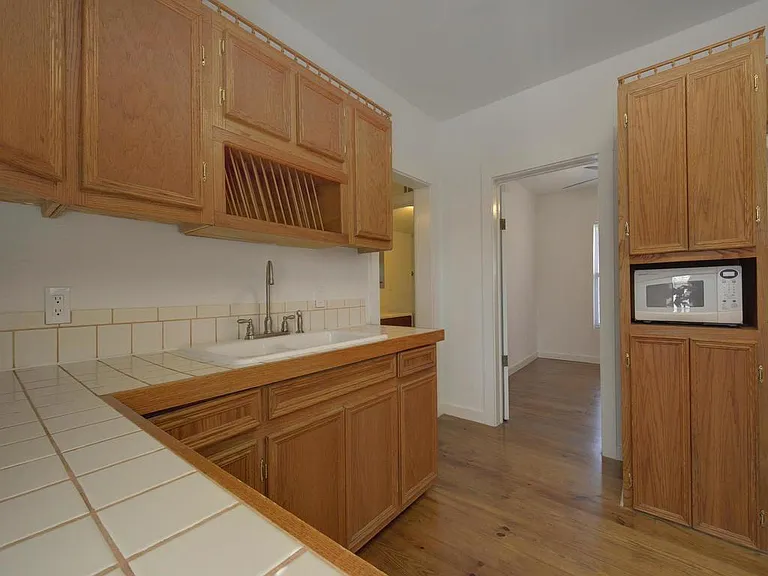 2106 Holly St #B — Photo 15
