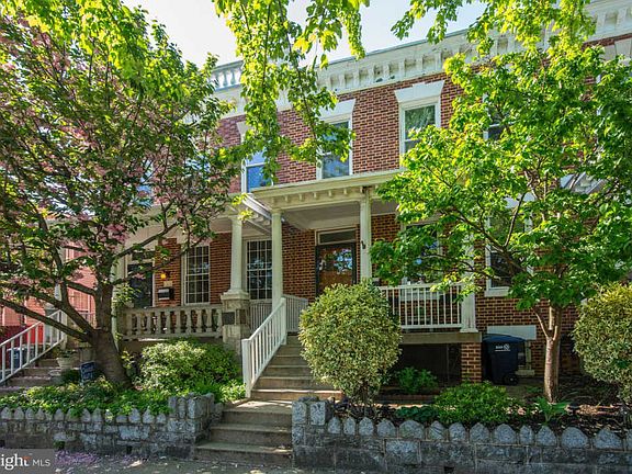 4th image of 1349 G St SE