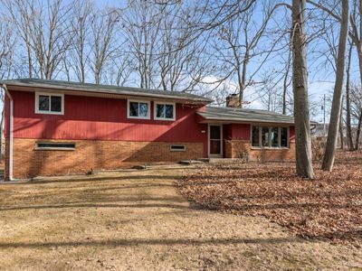 400 Oakwood DRIVE, Thiensville, WI, 53092