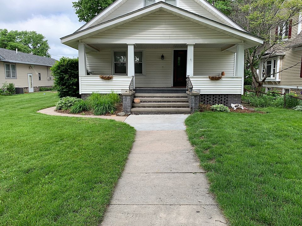 1716 Lake Ave