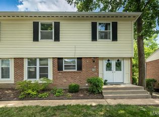13348 La Barge Dr, Saint Louis, MO 63141