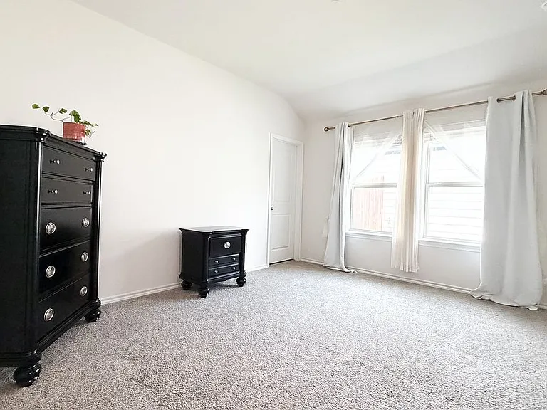 702 Sunlight Loop — Photo 17