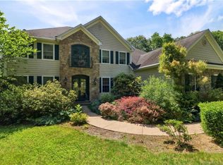 89 Northgate Rd, Woodbury, CT 06798