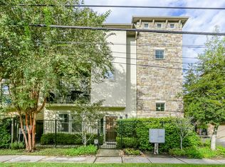 223 Birdsall St, Houston, TX 77007