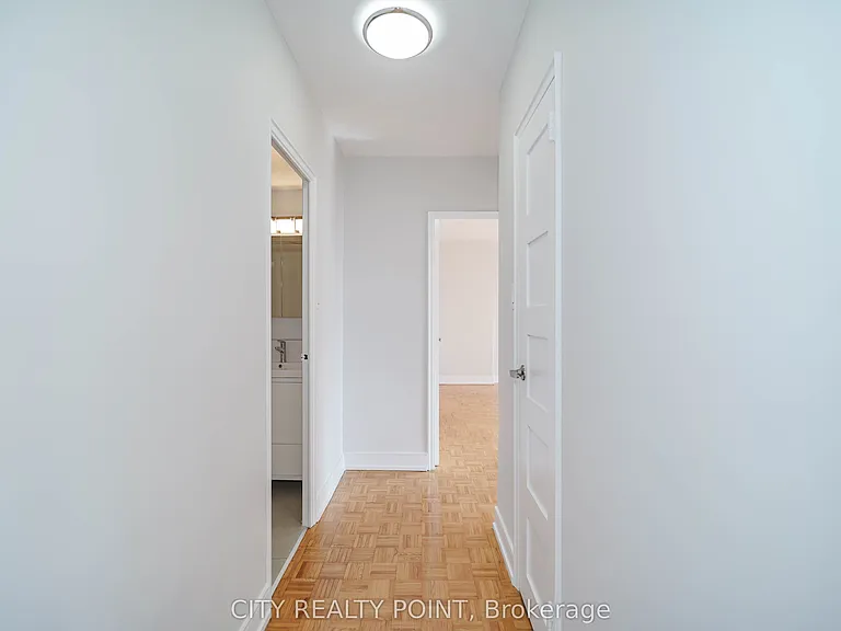10 Shallmar Blvd #509 — Photo 8