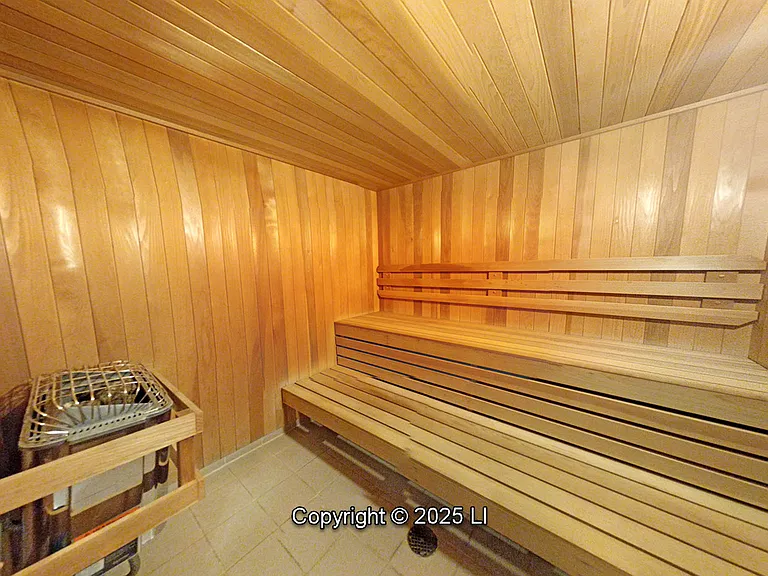 585 9th St #525 — Photo 10