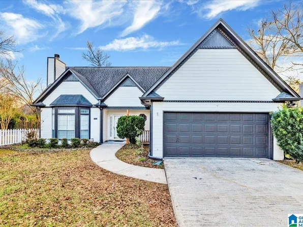 1423 Timber Cir, Helena, AL 35080
