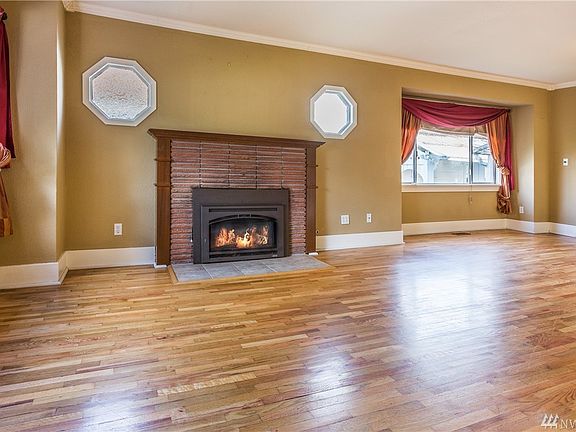 4th image of 4609 S Park Ave