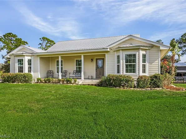 1561 Ivan Blvd, Labelle, FL 33935