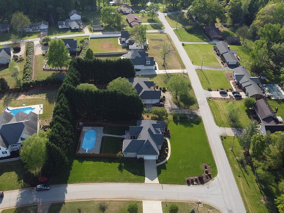 735 Brookdale Dr, Greer, SC 29651 Zillow