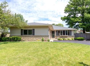 704 Southgate Rd, New Lenox, IL 60451