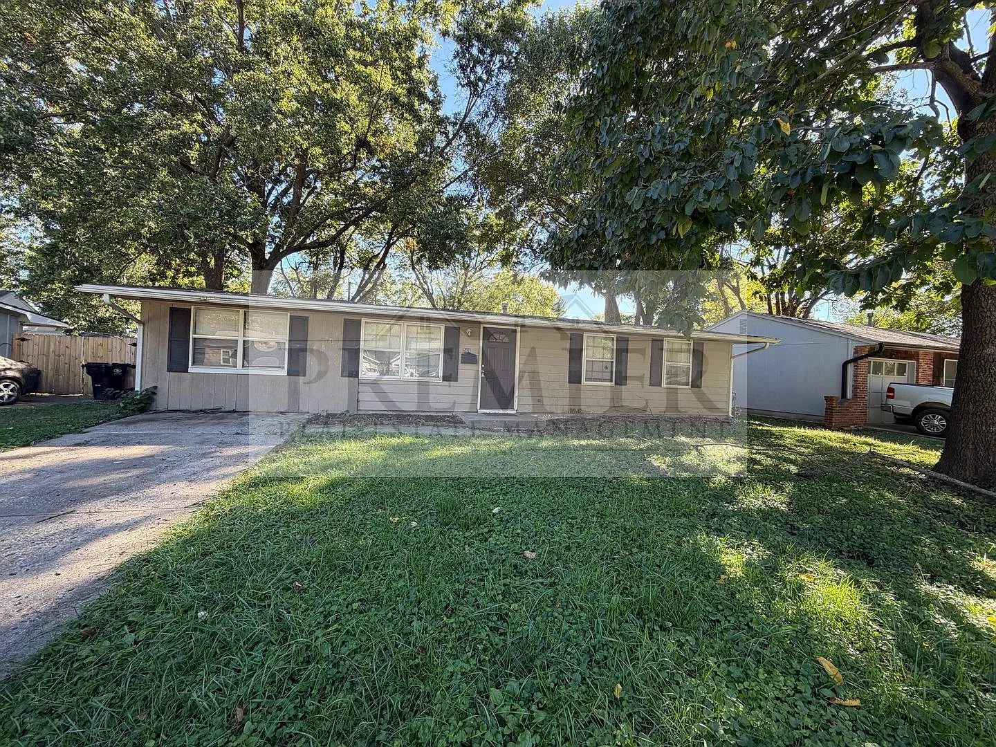 505 N Geronimo Drive Independence Mo -Rent $1399 -4 Bed / 1.5 Bath Home For Rent -- Ready To Call... — Photo 1