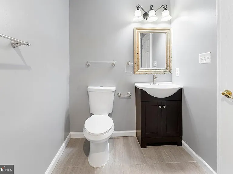 8921 Town Center Cir #5-305 — Photo 17