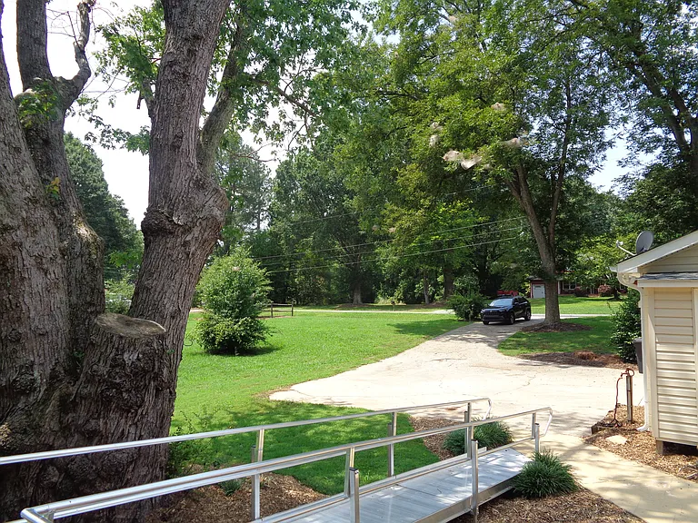 1506 Old Hollow Rd — Photo 24