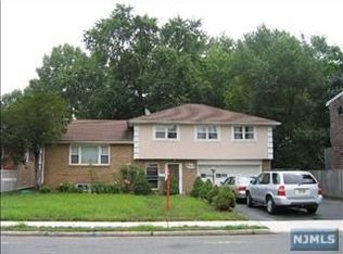 405 E 54th St, Elmwood Park, NJ 07407