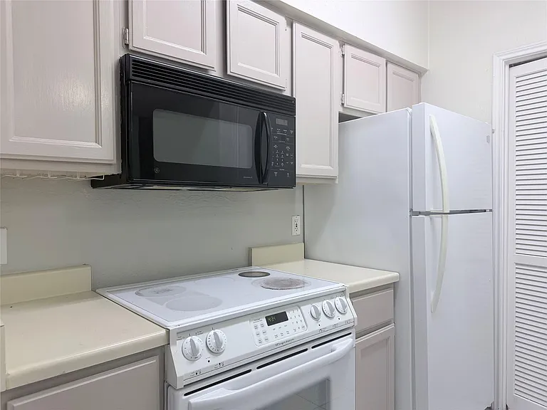 6500 Harbor Town Dr #3107 — Photo 10