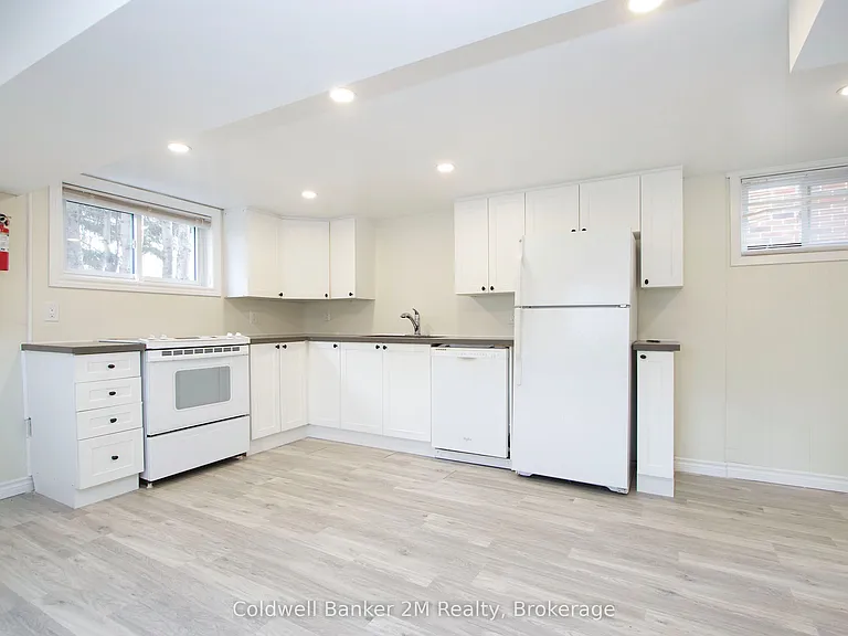 297 Admiral Rd — Photo 5