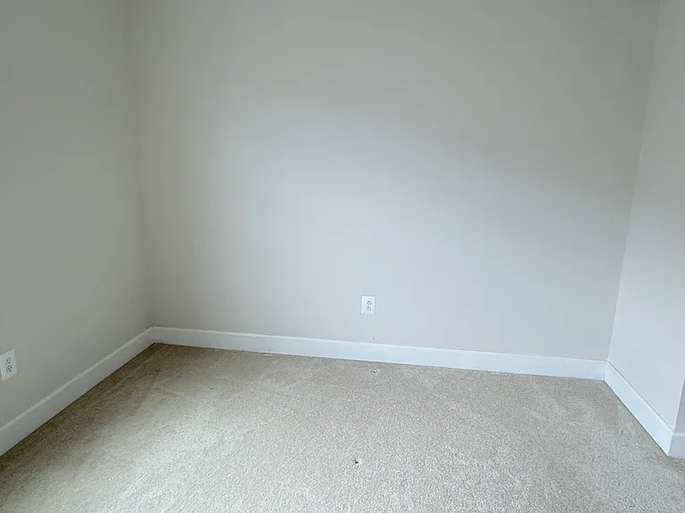 3511 Carnaby St — Photo 15