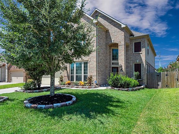 2nd image of 26607 Linden Mill Ct