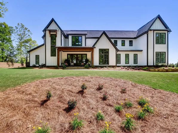 183 Barrett Cir, Dahlonega, GA 30533