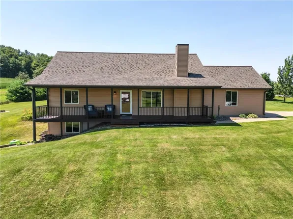 18871 East Adolph Road, Augusta, WI 54722