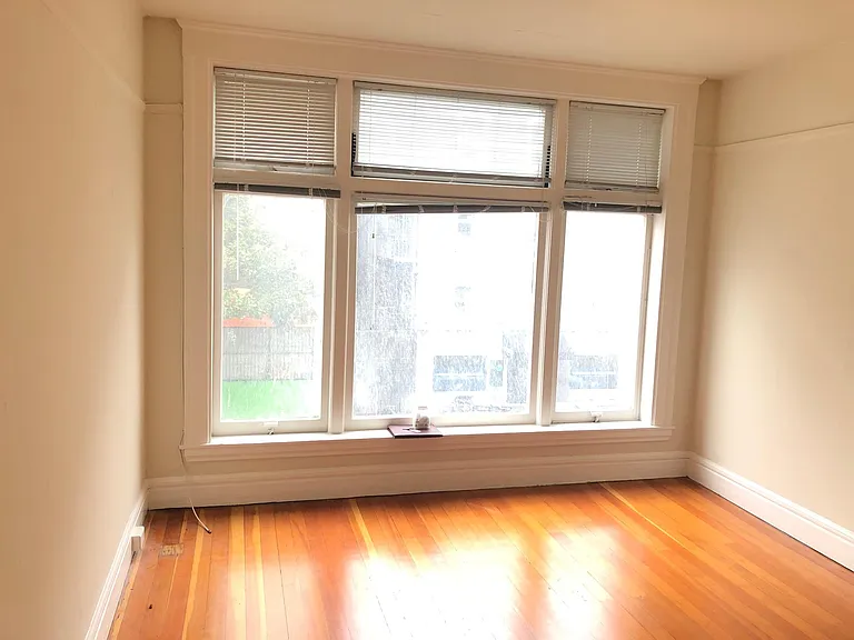 587 Ofarrell St #2 — Photo 1