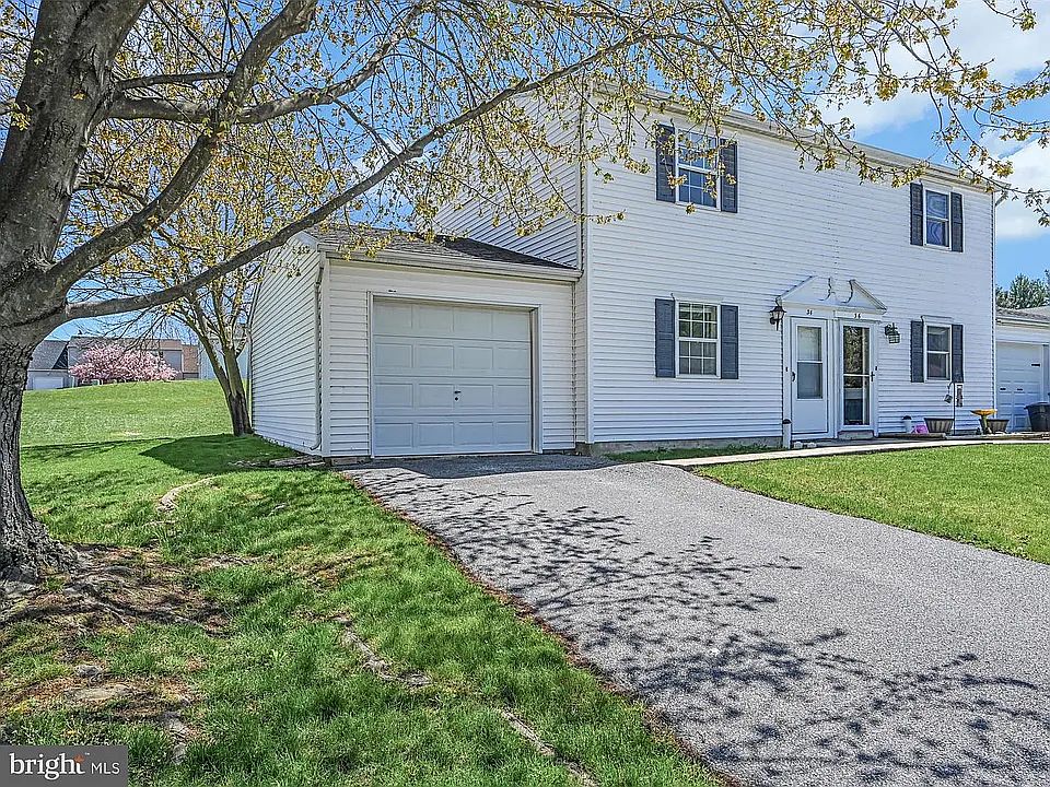 1st image of 34 Dogwood Ln