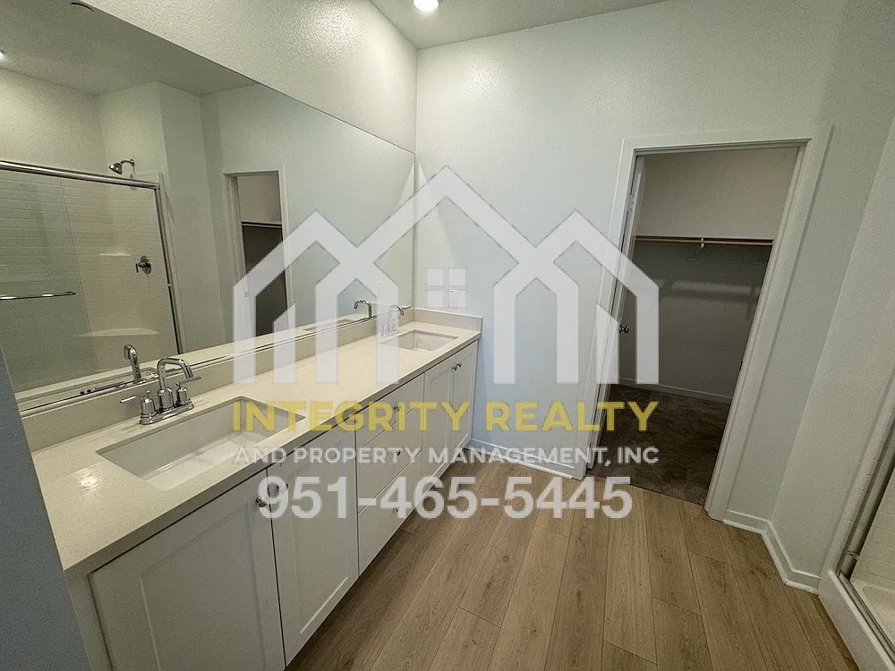 3 bed, 1459 sqft, $3,295 — Photo 4