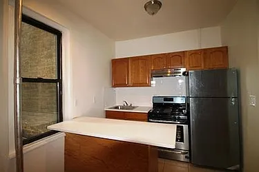 Rented by Space Marketing Shop