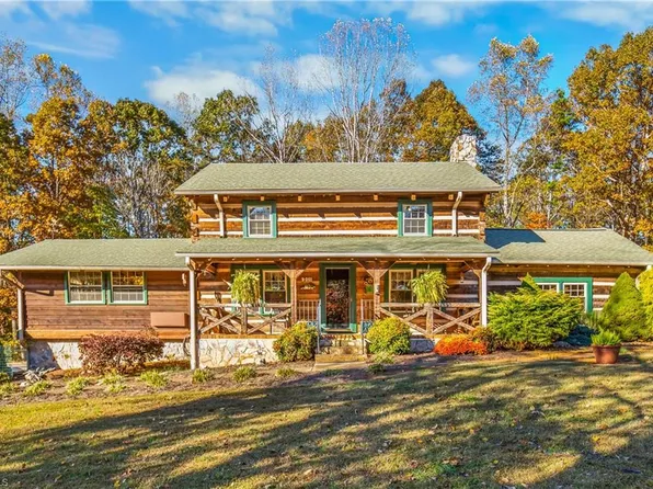 9011 Mibeck Rd, Belews Creek, NC 27009