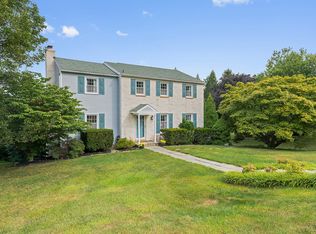 465 Churchill Dr, Berwyn, PA 19312