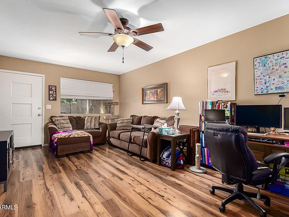 2nd image of 3425 W TANGERINE Lane