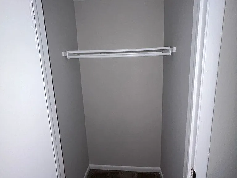 Coventry Court Townhomes — Photo 175
