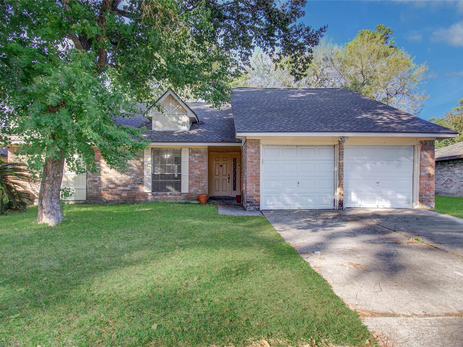 5311 Sweetwind Ln, Spring TX - Owner Finance Home