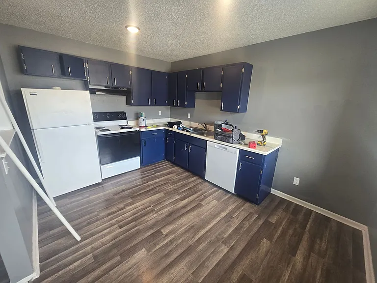 984 E Saxony Dr — Photo 27