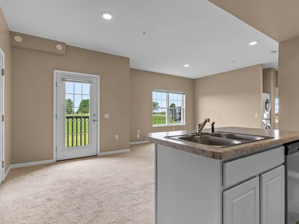 Stonegate Village Apartments