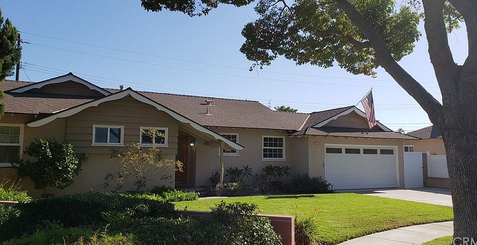 1st image of 2618 W Skywood Pl