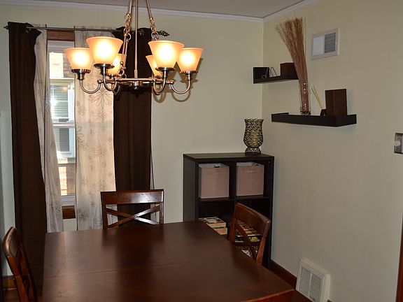 4th image of 11031 S Central Park Ave