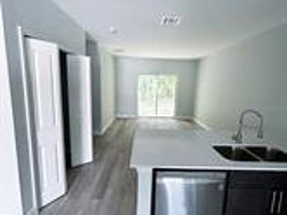 4th image of 985-987 NW 57th Ct #985