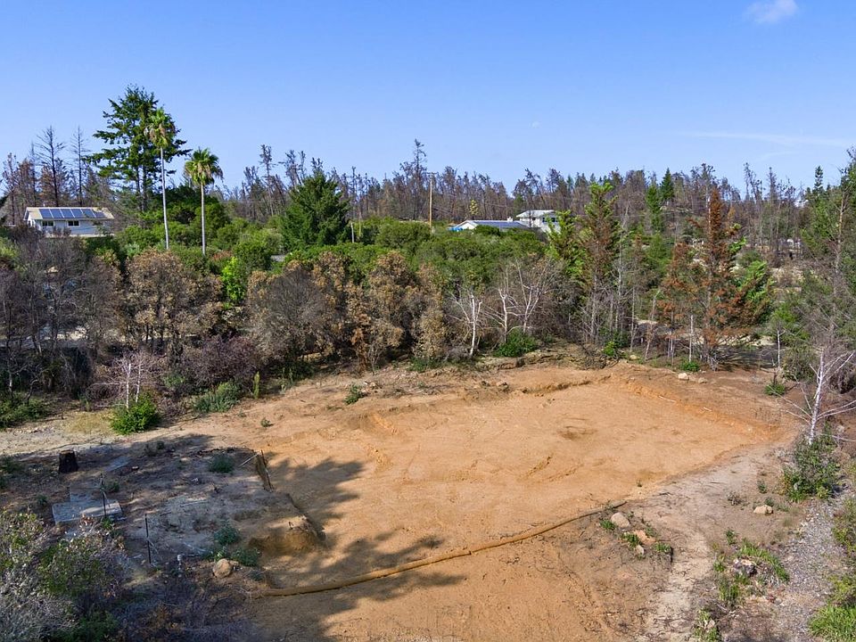 1st image of 80 Pinehill Dr