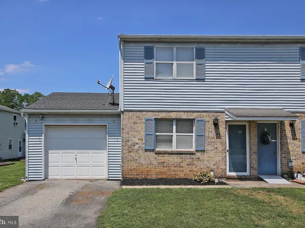 35 Walnut Mill Ln, Cleona, PA 17042