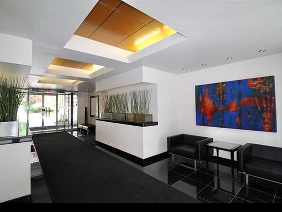 2nd image of 803 W 48th St APT 1203