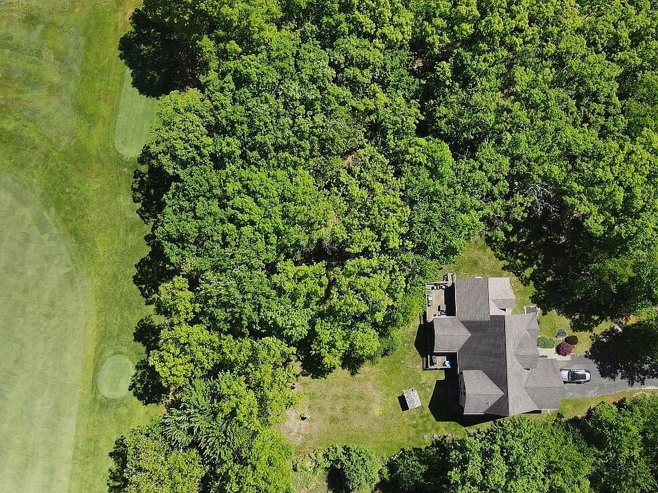 1st image of 117 Country Club Dr