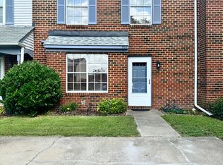 302 Seeman Ct, Virginia Beach, VA 23452