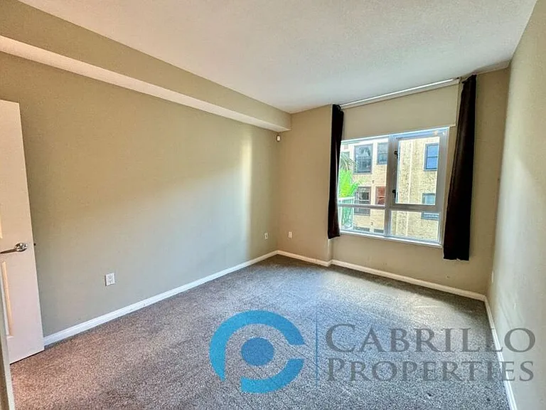 850 Beech St #504 — Photo 26