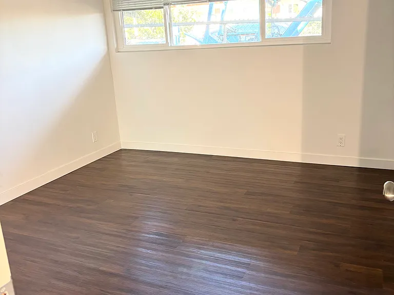 265 Lucas Ave #5 — Photo 9