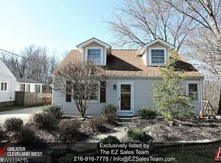 7780 Lewis Rd, Olmsted Falls, OH 44138
